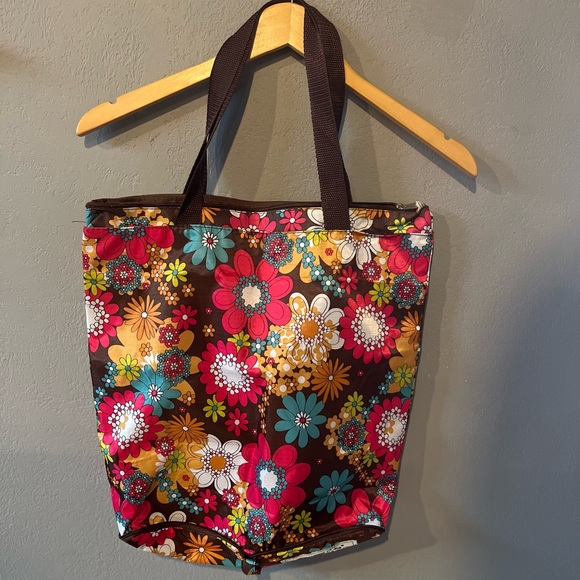 Nurse’s bag - Picture 2 of 4